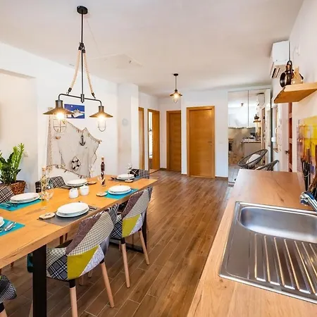 Apartment Luci - 40 M From Sea *