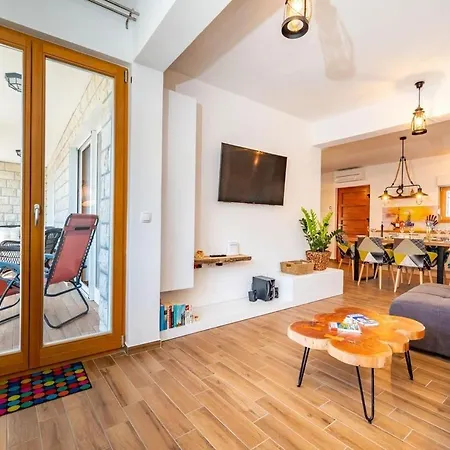 Apartment Luci - 40 M From Sea Apartmán Novigrad (Dalmatia)
