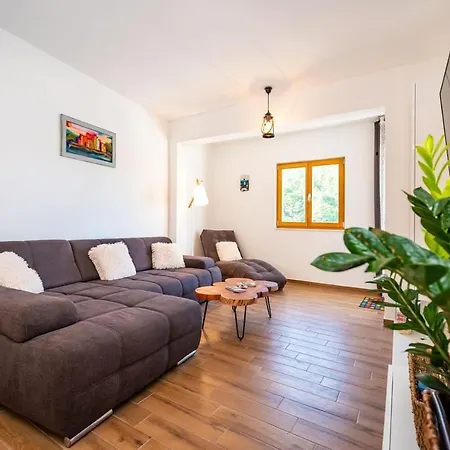 Apartment Luci - 40 M From Sea