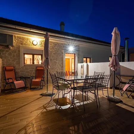Apartment Luci - 40 M From Sea *